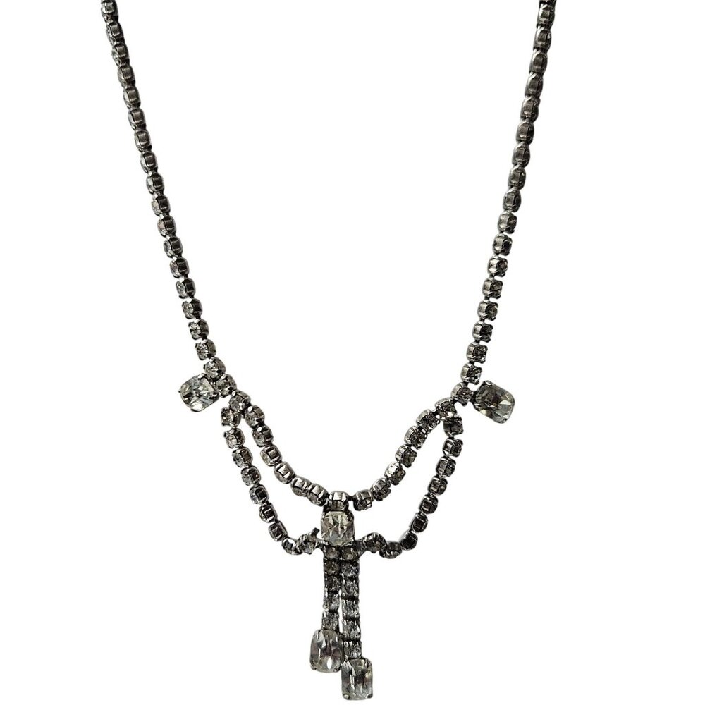 Vintage Silver Tone Rhinestone Necklace Dangling Crystal Accents Classic Fashion